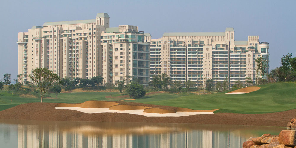 DLF Magnolias Luxury Residences on Golf Course Road